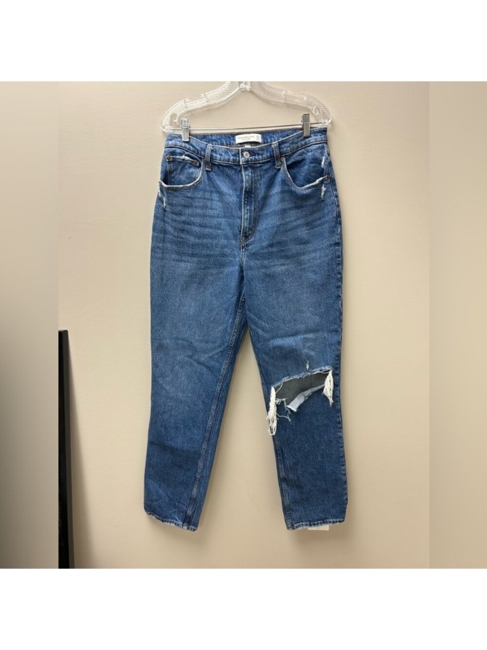 Abercrombie & Fitch The 90’s Straight Ultra High Rise Dark Denim Jeans